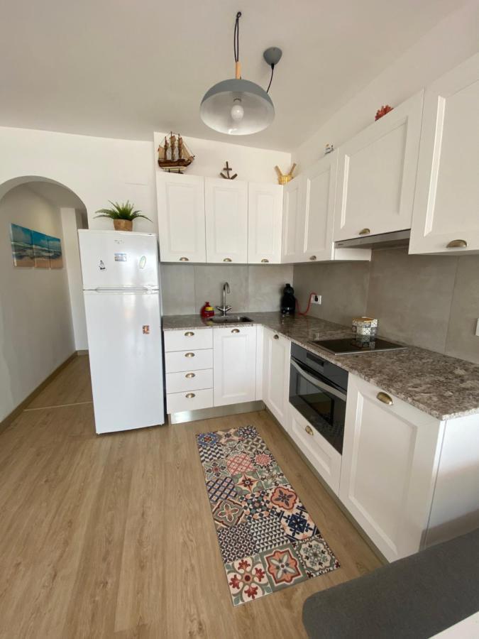 Precioso Apartamento En Primera Linea De Mar L' Escala Exterior foto